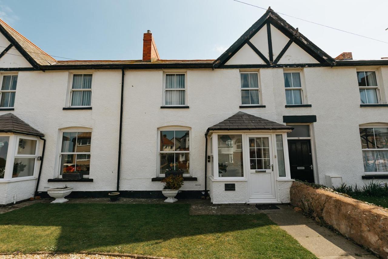 Willow Cottage - Cost 3 Bed Cottage In Penrhyn Bay With Sea Views With Access To Snowdonia Rhôs-on-Sea Exterior foto